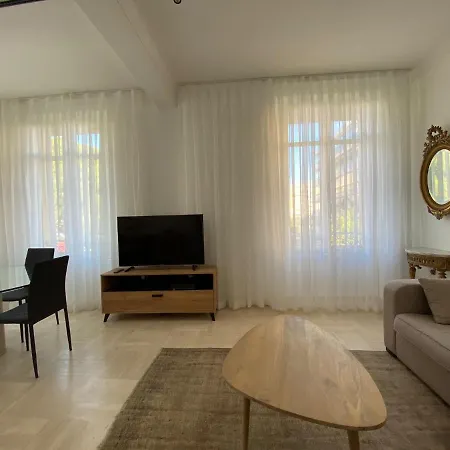 Beautiful 2mn Walking Distance From La Croisette And The Apartment *