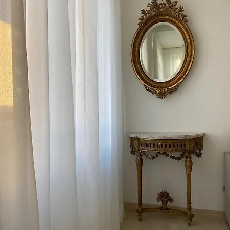 Beautiful 2mn Walking Distance From La Croisette And The Apartment *