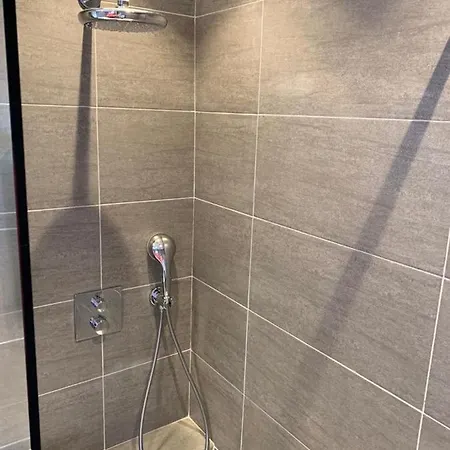 Beautiful 2mn Walking Distance From La Croisette And The Apartment *